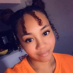 Meet your Posher, Rae